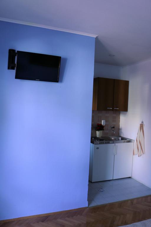 Apartments Milatic Jelsa  Bagian luar foto
