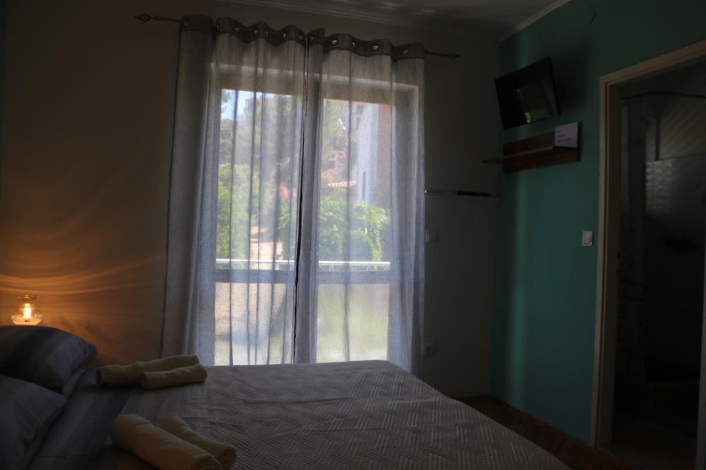 Apartments Milatic Jelsa  Bagian luar foto